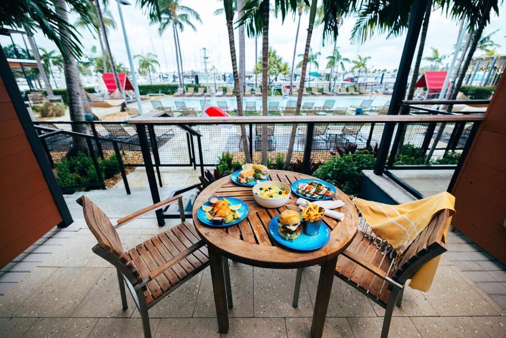 The Perry Hotel & Marina Key West Stock Island Exterior foto